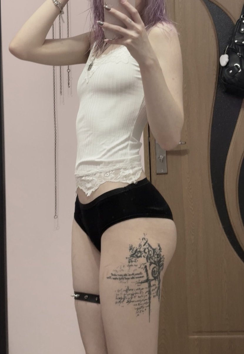 ☽ 𝓇𝑒𝓃𝓃𝒶 ☾ tweet media