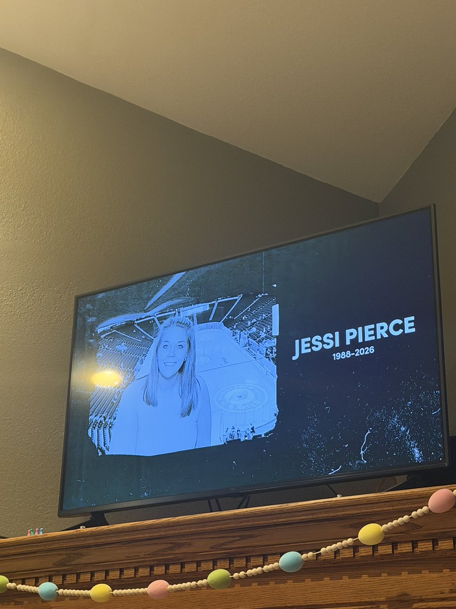 Marissa Voss™ tweet media