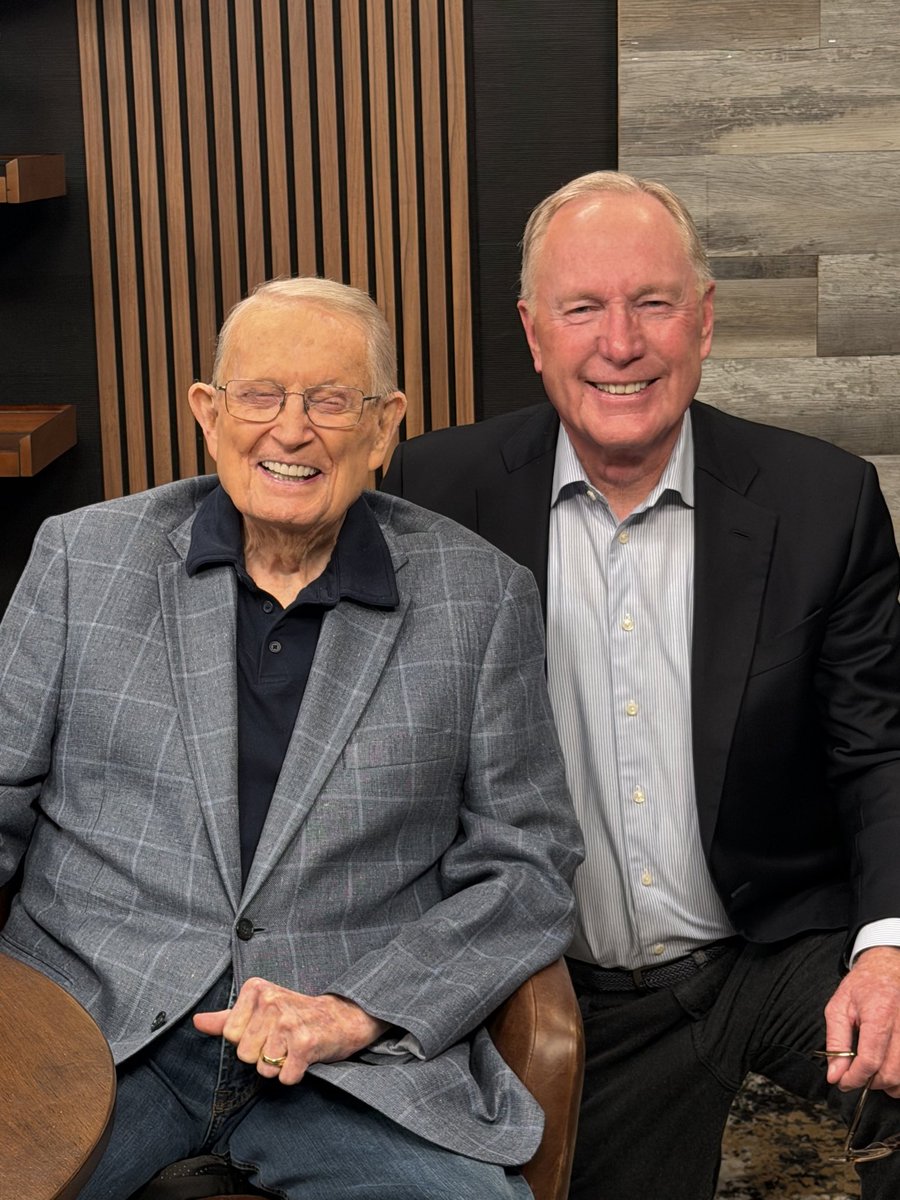 MaxLucado's tweet photo. I spent a better part of this morning in the studio with a true legend—@chuckswindoll. Even at the age of 91, he is witty, sharp, full of wisdom and overflowing with joy. He has pastored churches, served as a seminary president, written dozens of amazing books and preached with a passion that has inspired millions. His love for Jesus is contagious. He and Cynthia have been married for 71(!) years. A genuine hero.