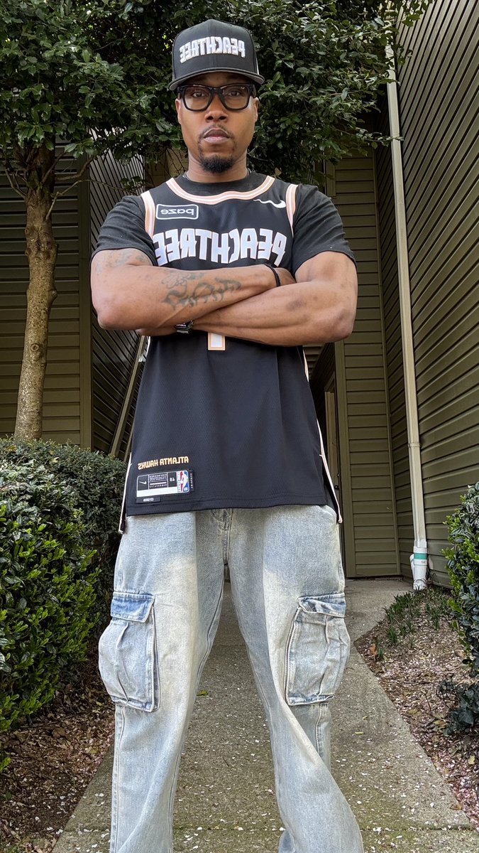 ChefBrian_HawksFan39 tweet media