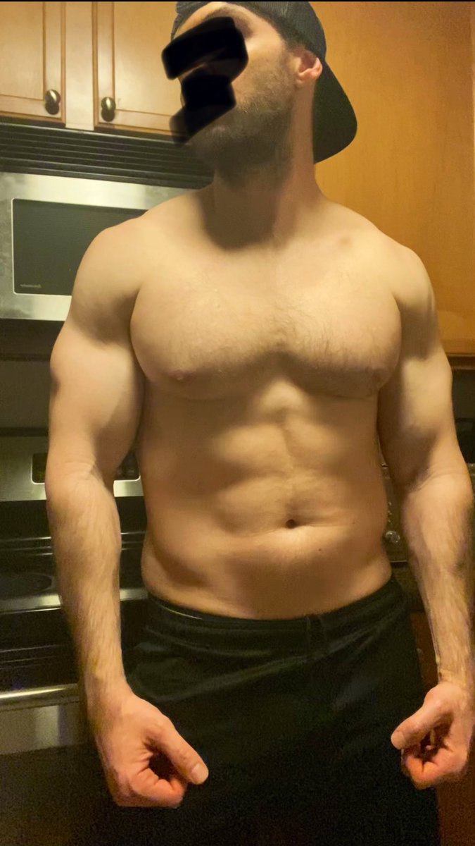 VanillaFace___'s tweet photo. The grind never stops 

#workout #fitness #bodybuilder https://t.co/vmBQCyQKY5