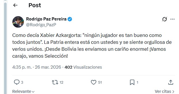 MarcasLaRazon's tweet photo. El presidente de Bolivia @Rodrigo_PazP expresó su respaldo a @laverde_fbf poco antes de jugar ante Surinam, en decisivo cotejo premundialista.
#LaVerde #SelecciónBoliviana #Repesca 
@LaRazon_Bolivia https://t.co/hv0wHP7MCh
