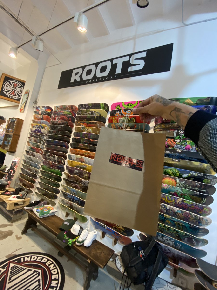 ViciousBNR's tweet photo. Roots Skate Shop BCN. https://t.co/lhJgTkXFJd