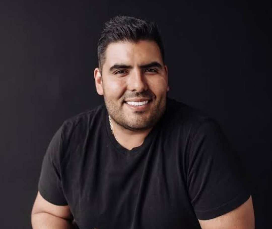 R🖕🏻ck. tweet media