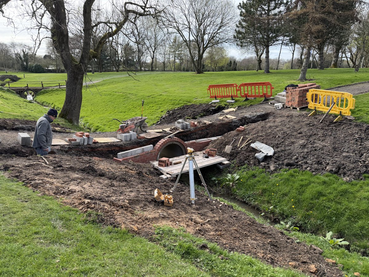 brianpadistaff's tweet photo. So much work
Going on @DentonGolfClub The project on the 7th, the total drainage and landscaping on 10th and now a complete new bridge being built on 12th. Great work by everyone concerned https://t.co/CIPDhhLnqs