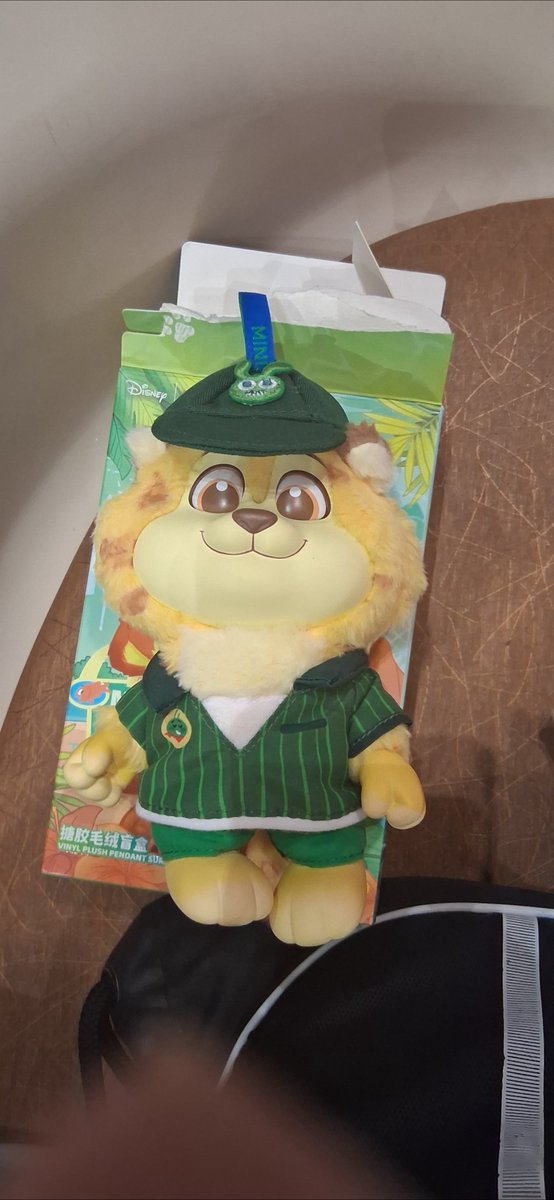 juliusrabbito's tweet photo. Got a @MinisoOfficial blind box and found who i wanted. Everyone's favorite zootopian feline #clawhauser @thejaredbush and he arrested a certain ex mayor https://t.co/PxvklZdp2S