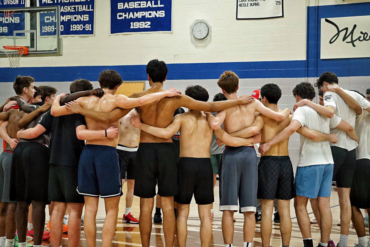 play_neelite's tweet photo. Not over yet BUT it’s been a tremendous week of team practices‼️ All grade levels are working exceptionally hard to prepare for tournaments beginning in just a few weeks 📸⬇️ https://t.co/qPzAoXWVd7