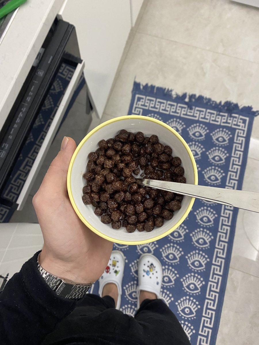 Evde çok az süt kalmış hayat bitti :(