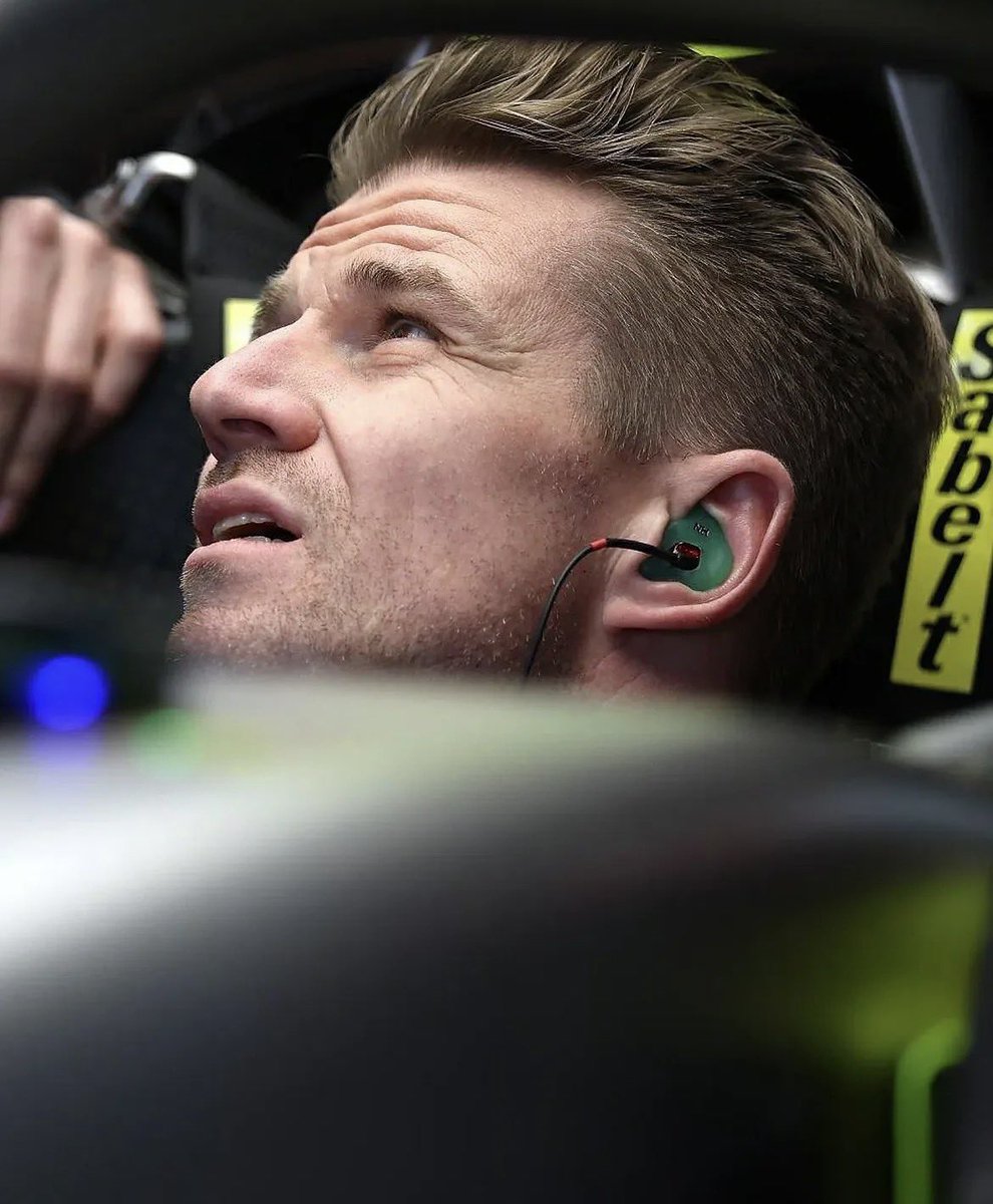 jesus christ someone hold me back please