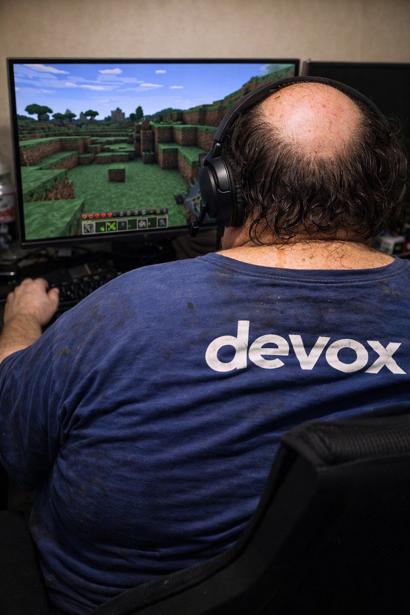 Devox Posting tweet media