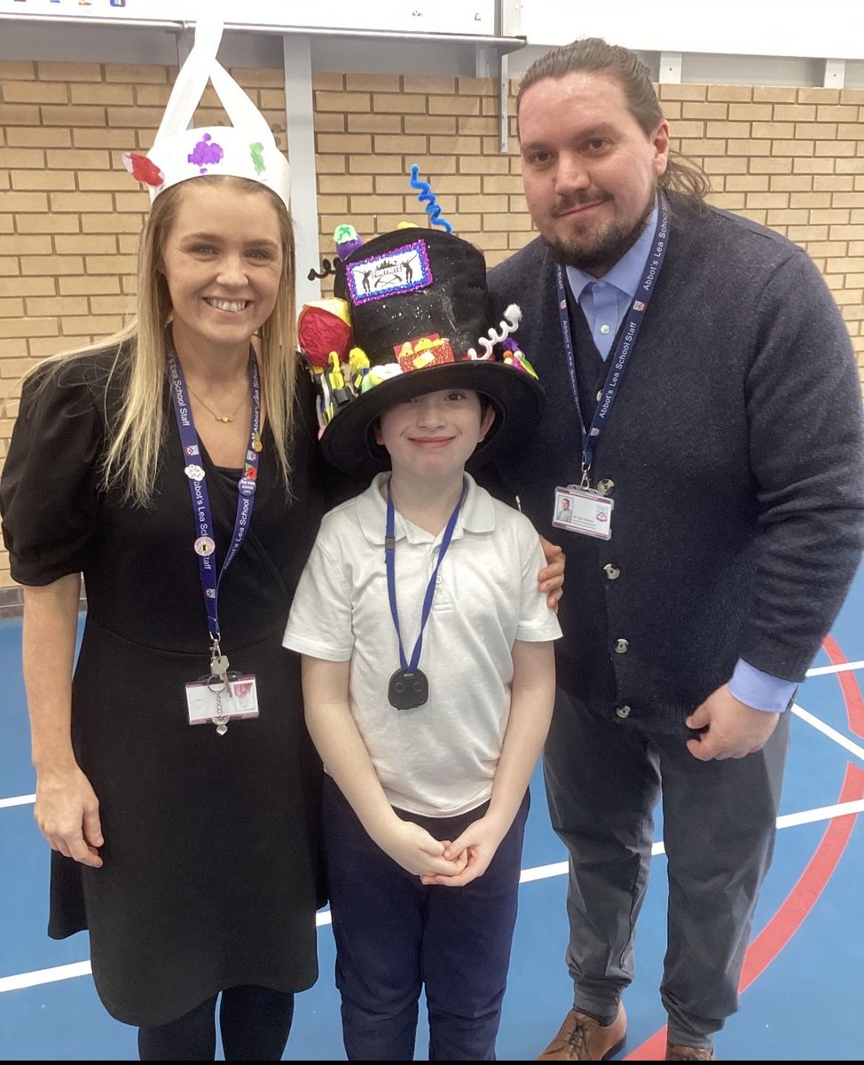 AbbotsLeaSchool's tweet photo. 🐰🎀 Easter Bonnet Parade 🎀🐰

So much creativity on show at our parade—every bonnet was brilliant! 🌸✨

Well done to all who took part, and a big congratulations to our winners 🏆👏

#EasterCelebration #BonnetParade https://t.co/P0qHGwxlch
