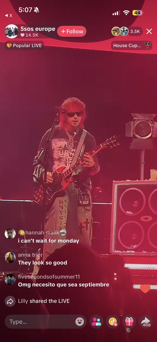 Michael Clifford Crave tweet media