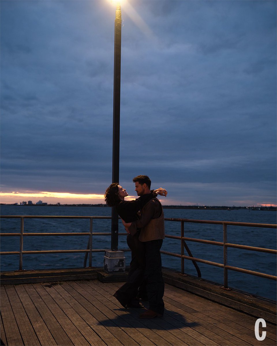 Cosmopolitan tweet media