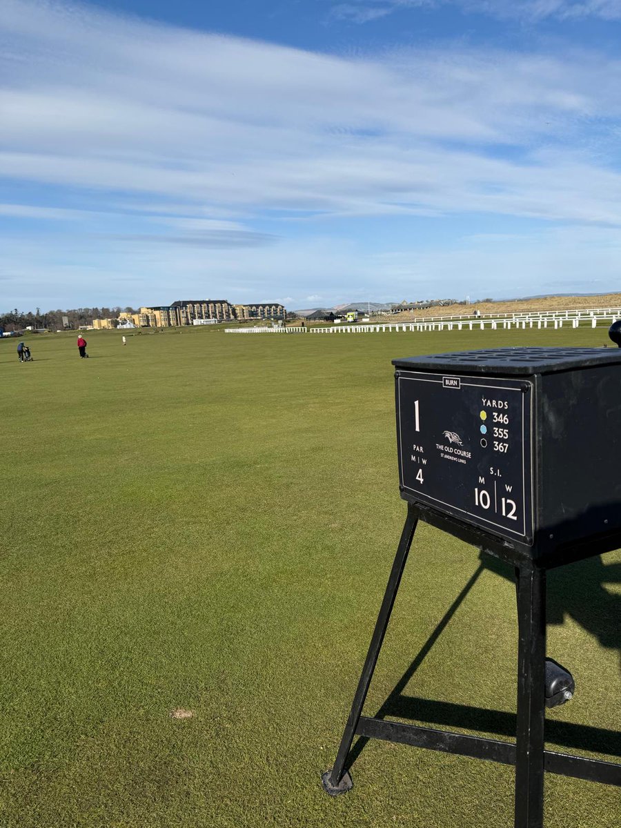 College Links Golf tweet media