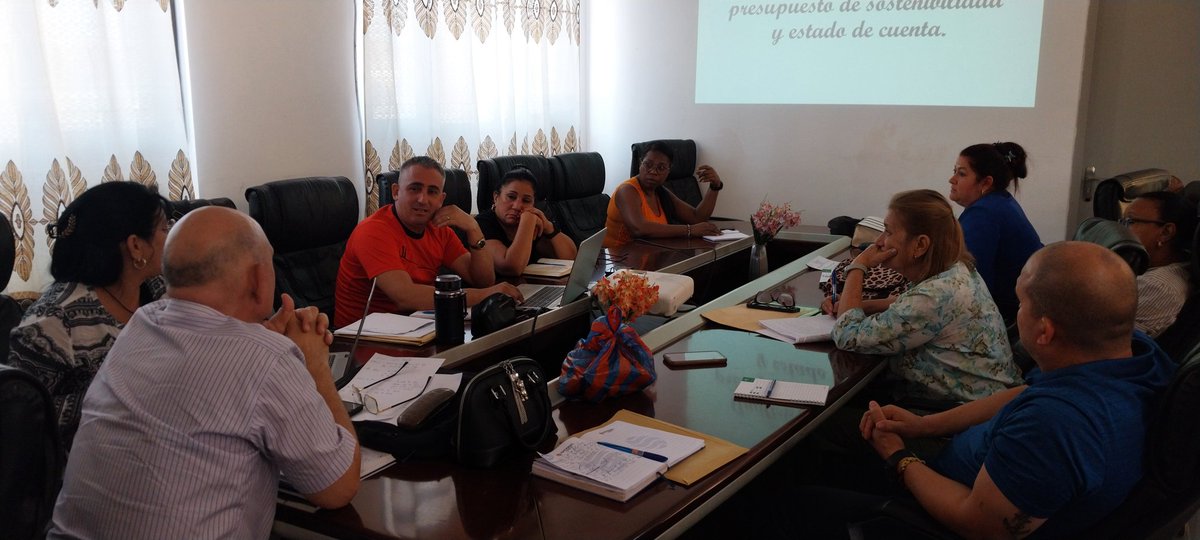 Efectuado Consejo de Dirección correspondiente al mes,con la evaluación  y discusion de la agenda propuesta, el cual tuvo lugar en la Facultad de Medicina Raúl Díaz Arguelles García en Guinea Bissau. 
#BMCGuineaBissau