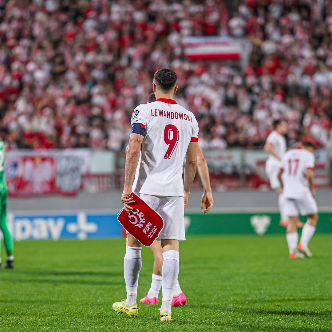 عمرو tweet media