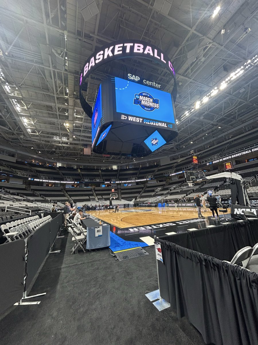 JackAllenTV's tweet image. Soon. 

📍SAP Center #Sweet16 #Arkansas #WPS