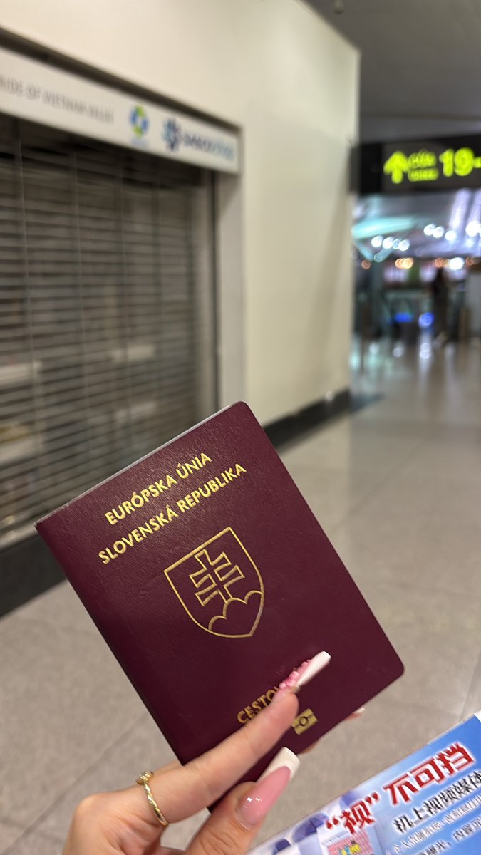 canyoustopcryingpls tweet media