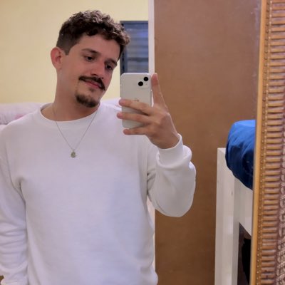 soueugelson_'s tweet photo. #NovaFotoDePerfil https://t.co/xwGvsVjBzW