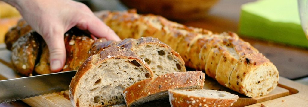 BeavyOfficial's tweet photo. Love supporting your neighbour’s home-cooked meals? ❤️

Beavy will make it easy to discover and order directly from talented home cooks in your community.

Fresh, made with care.

Join the waitlist for early access  https://t.co/qrnKS7vIlg

#LocalFood #SupportLocalMakers #Beavy https://t.co/dxoJdXx1Hx