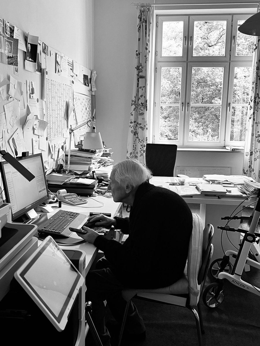 Johannes Schmitthenner tweet media