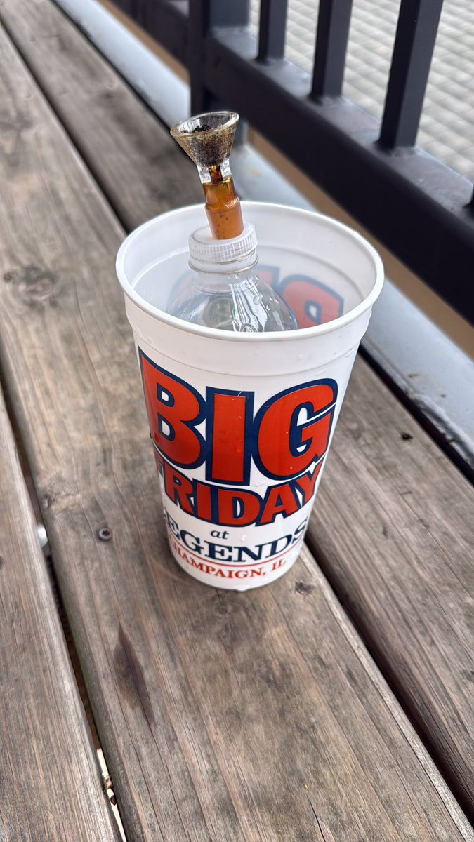 Dan “dab pen” Barry tweet media