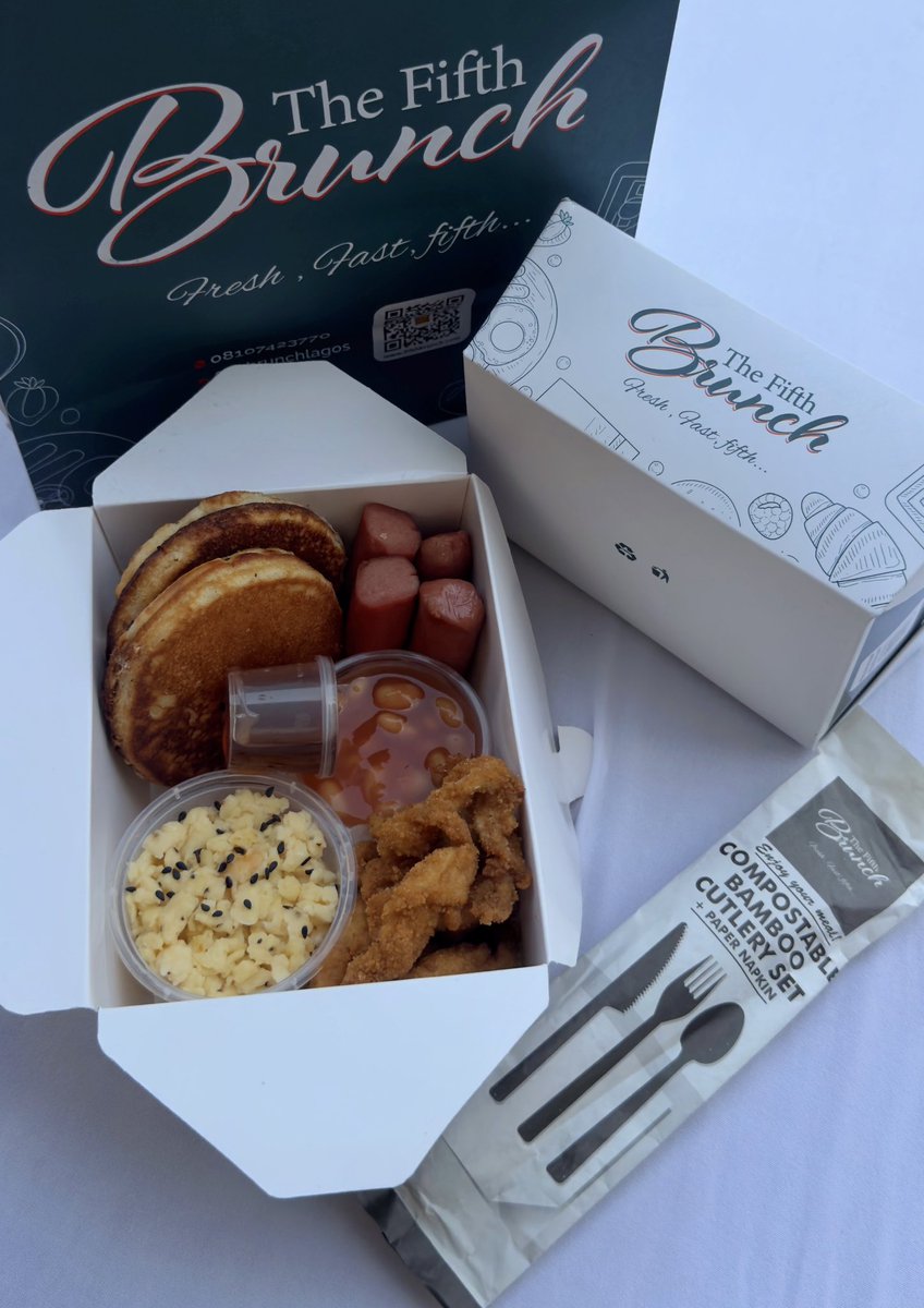 Fifthbrunch's tweet photo. We sell affordable tasty meals for as low as 4000 per pack.  They are readily available daily from 7am to 7pm from Mon- Sunday. 
To order https://t.co/1cXm9ChTh1 or on Chowdeck. https://t.co/mN9qQ2zJC3