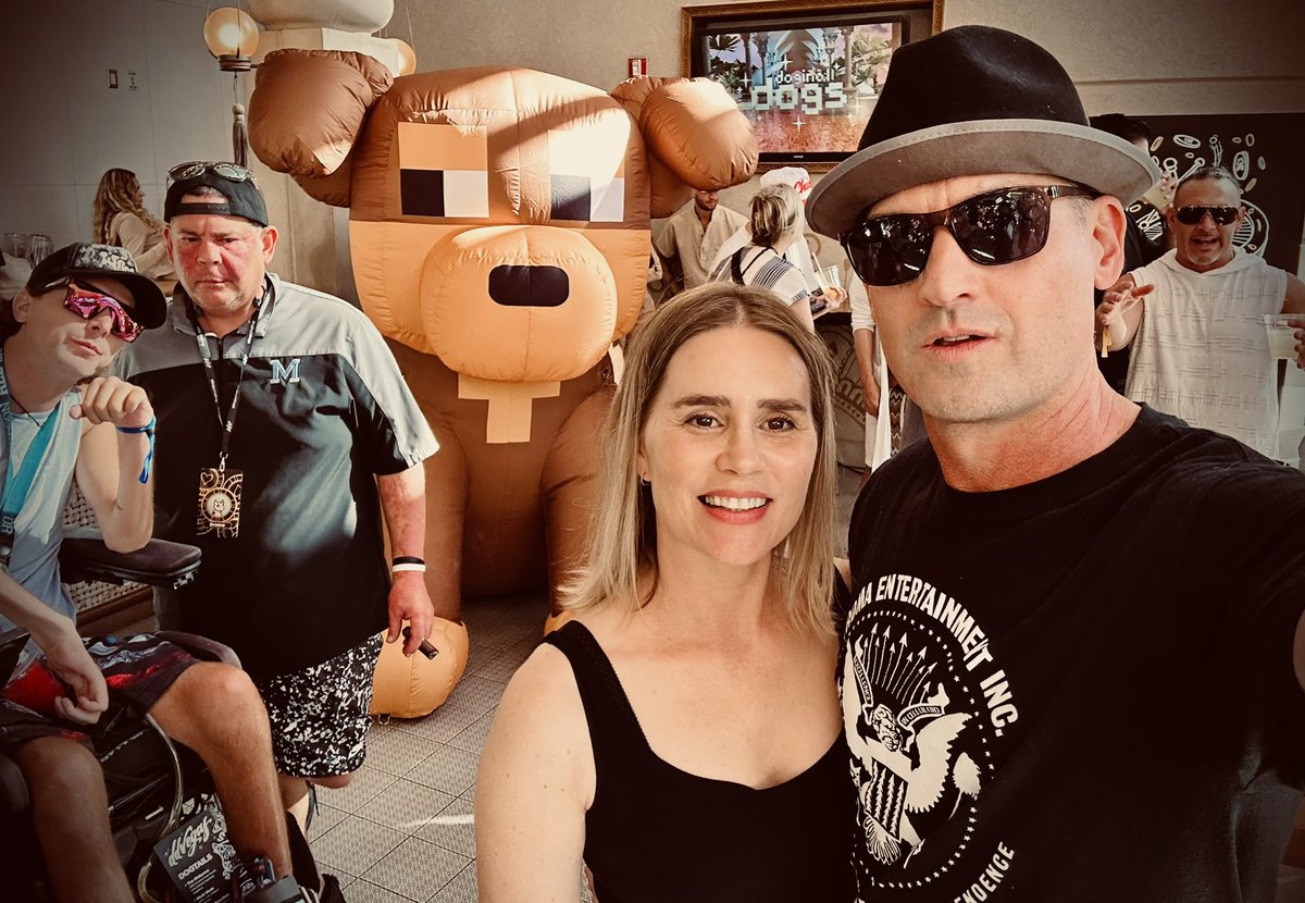 Alison Lohman tweet media