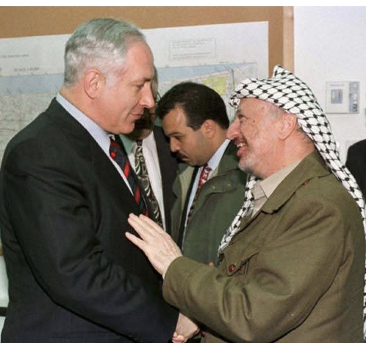 בועז tweet media