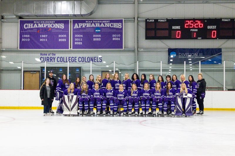 Curry College Women's Hockey tweet media