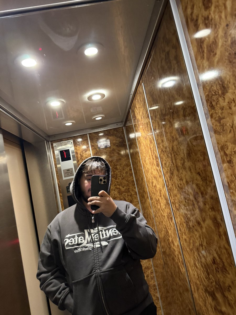 M8 Kiddo ᖭི༏ᖫྀ tweet media