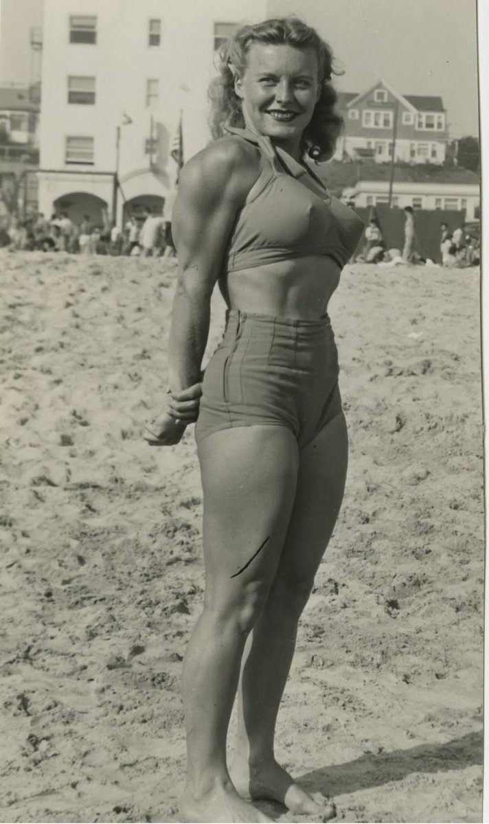 Undiscovered History tweet media