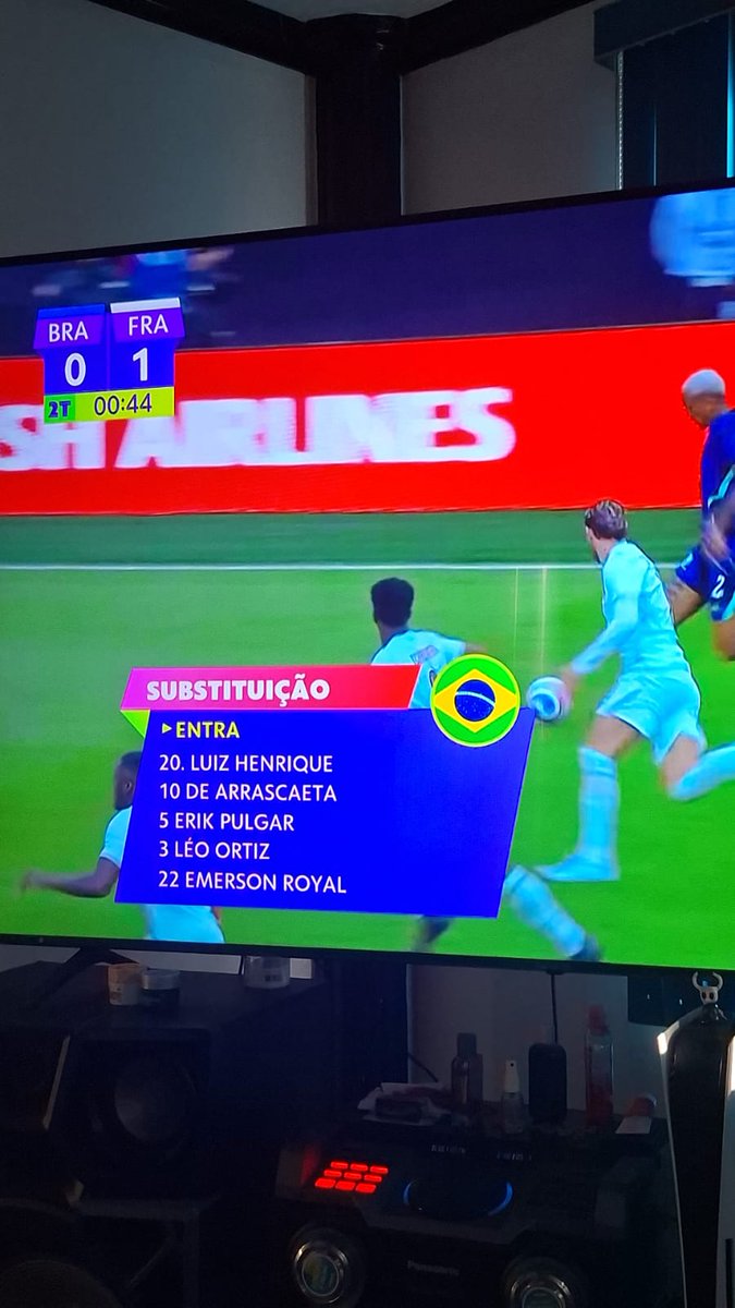 GbzinxGabr4165's tweet photo. Posso saber que porra é essa????
#brasil #BraXFra #Amistoso #geglobo https://t.co/1zlWkU9Deq