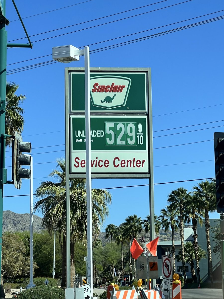 Christine Goodfriend tweet media