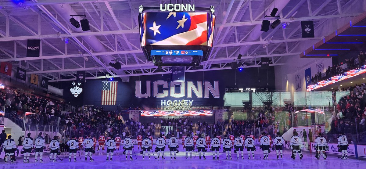 BwlMvmnt's tweet image. Thank you @UConnMHOC for another amazing season!  The #icebus will break through in the HE Championship and NCAA Regionals.