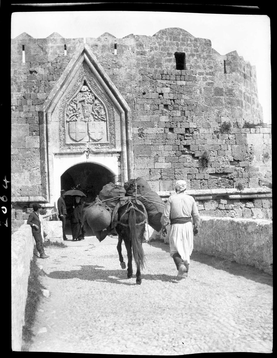 nadidefotograf's tweet photo. Rodos D’Amboise Kapısında
#Rhodes #Rodi #Ρόδος https://t.co/kT7lrQyYsk