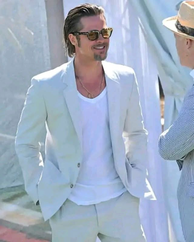 FriendsBrad's tweet photo. Brad Pitt
😎 https://t.co/KdQ53s9C5i
