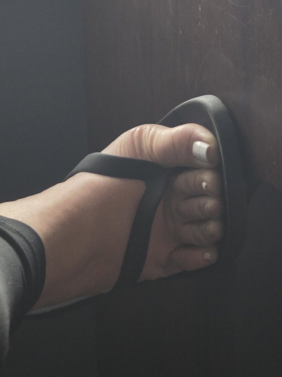 ToesAndTittys tweet media