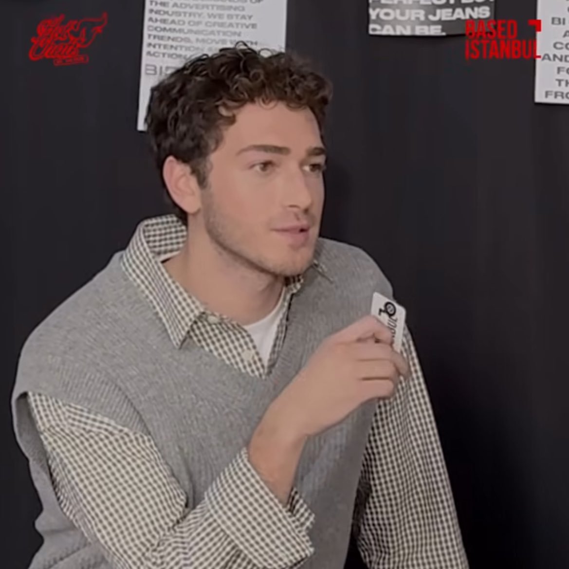 sen papatya seversin yağmur 🌼 tweet media