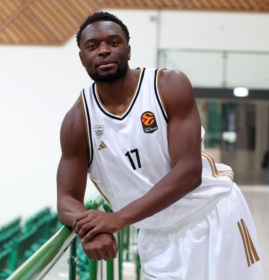 Den13☘️ tweet media