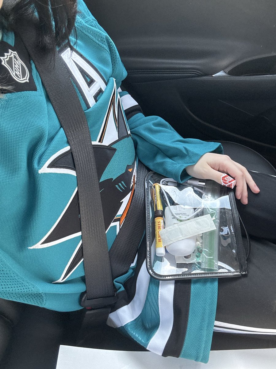 kelc⁷¹ tweet media