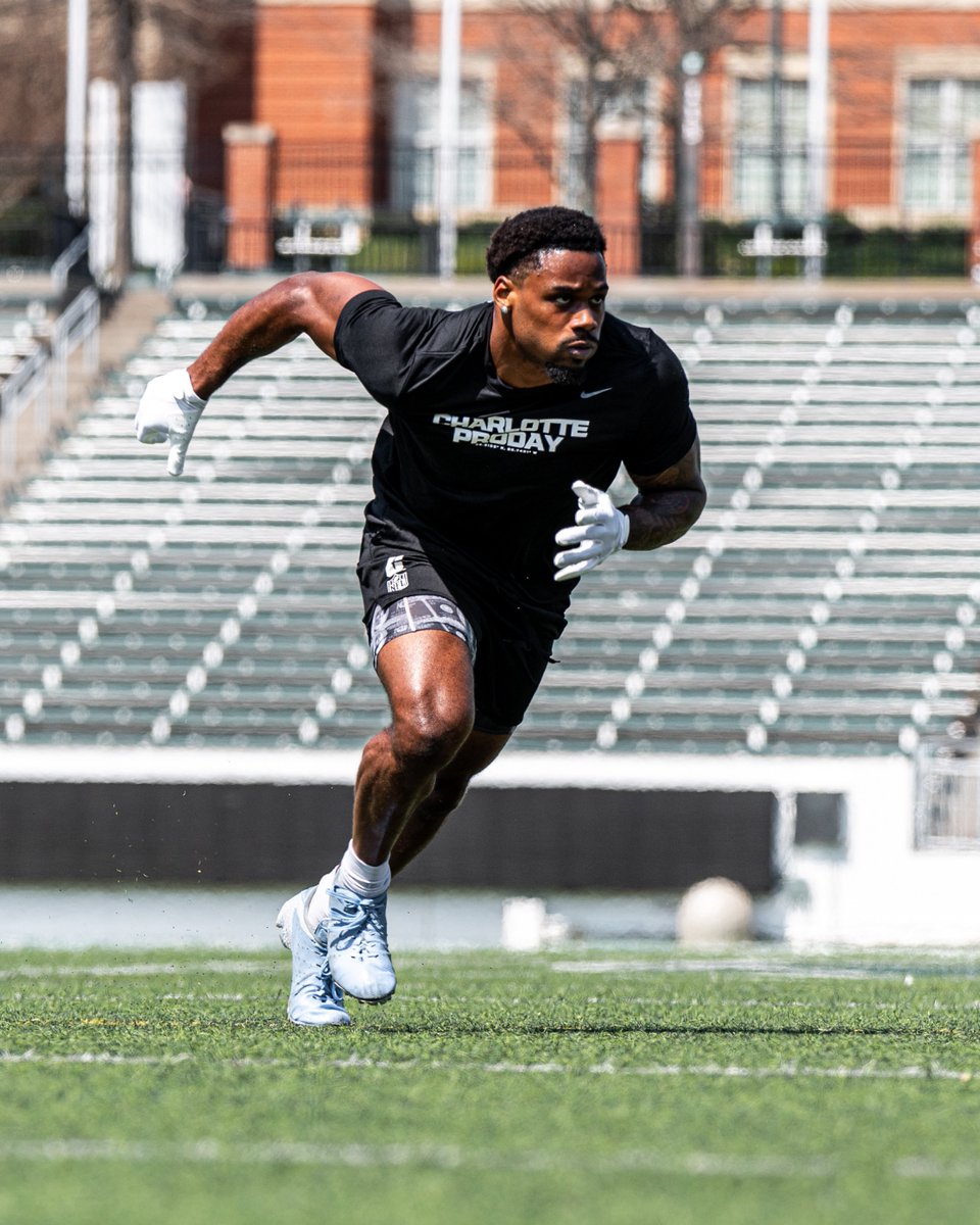 Charlotte Football tweet media