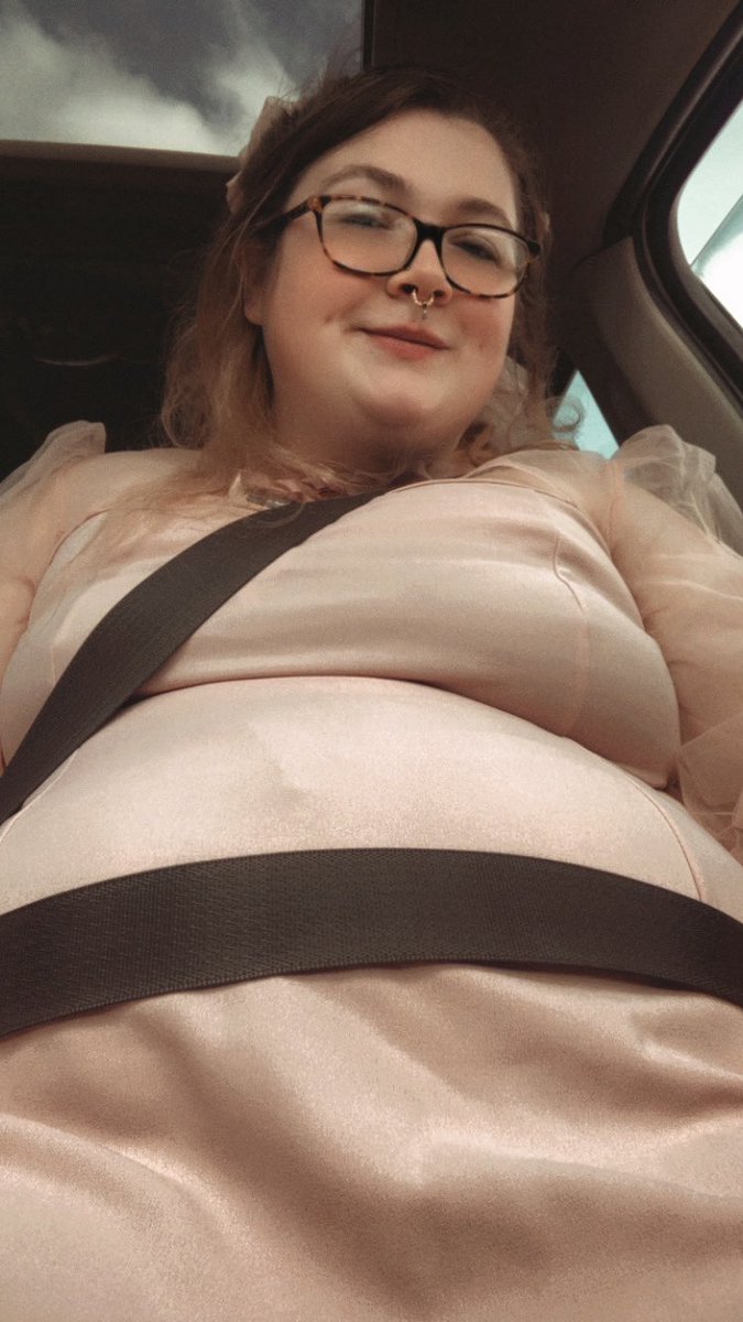 𝐿𝓊𝓃𝓃𝓉𝒶𝒾 𝒟𝓇𝑒𝒶𝓀𝒾𝓃 || Comms Open|| tweet media