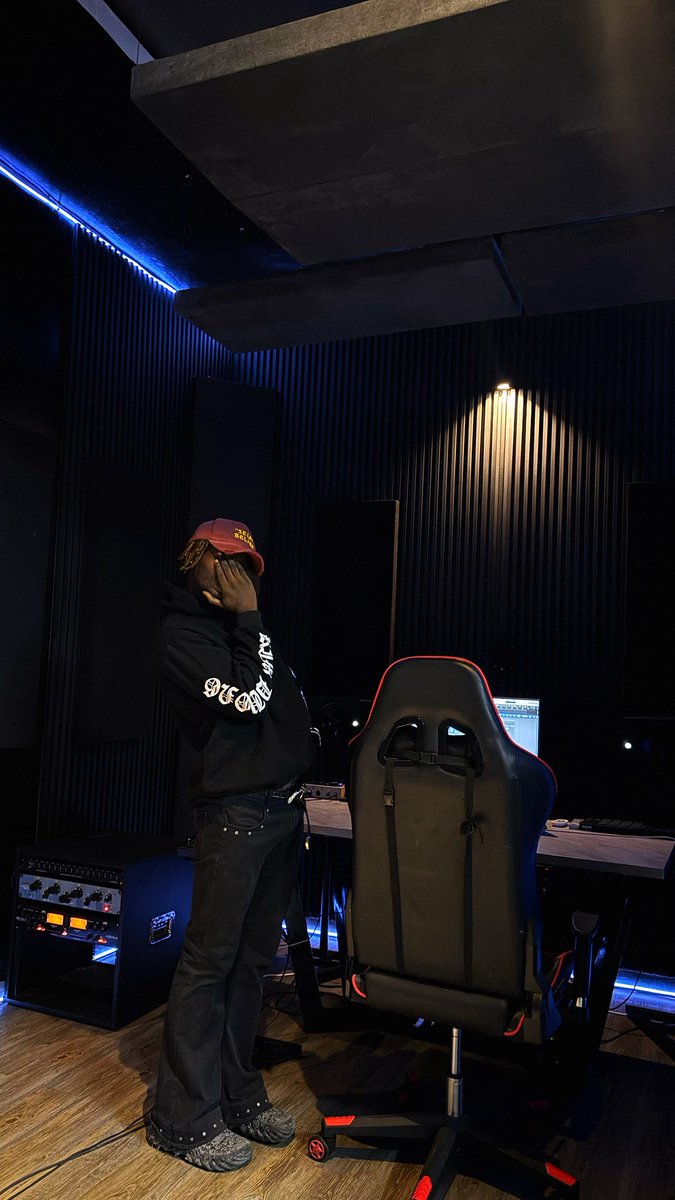 qaverecordingst's tweet photo. Qave Way https://t.co/G5uorR2LF5