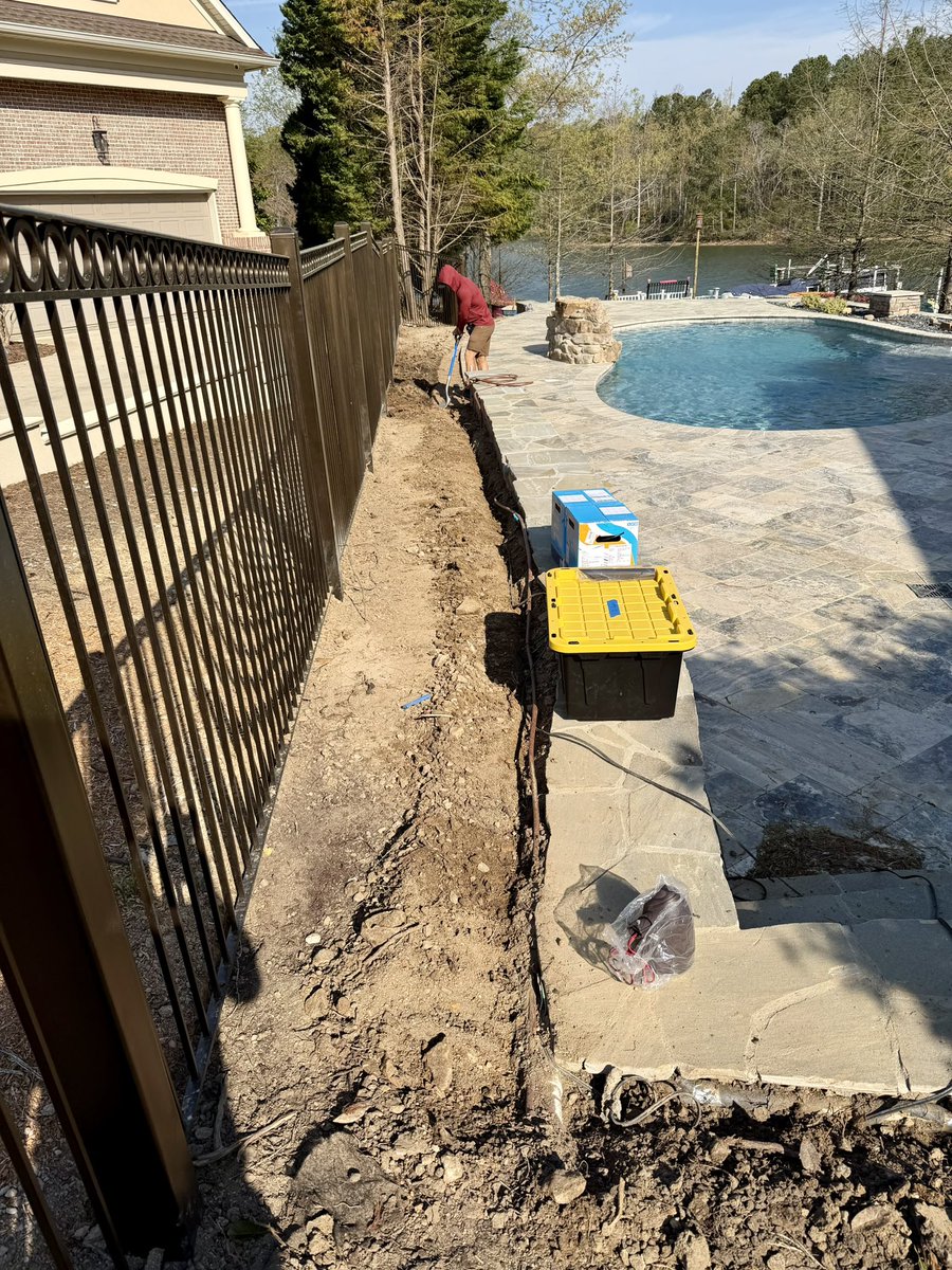 IntMedia_Cola's tweet photo. Pollen season = almost pool season! 
We’re currently in the installation process for over 6 pool projects — and they’re looking amazing!
More pictures of the finished work will be coming soon once the landscaping is complete.
Ready to upgrade your backyard with a great audio? https://t.co/ySIn3tDg6m