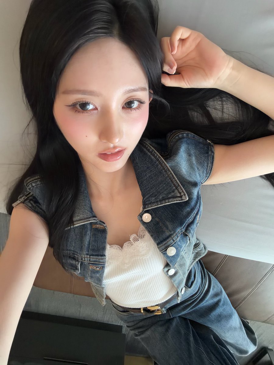 ive pics tweet media