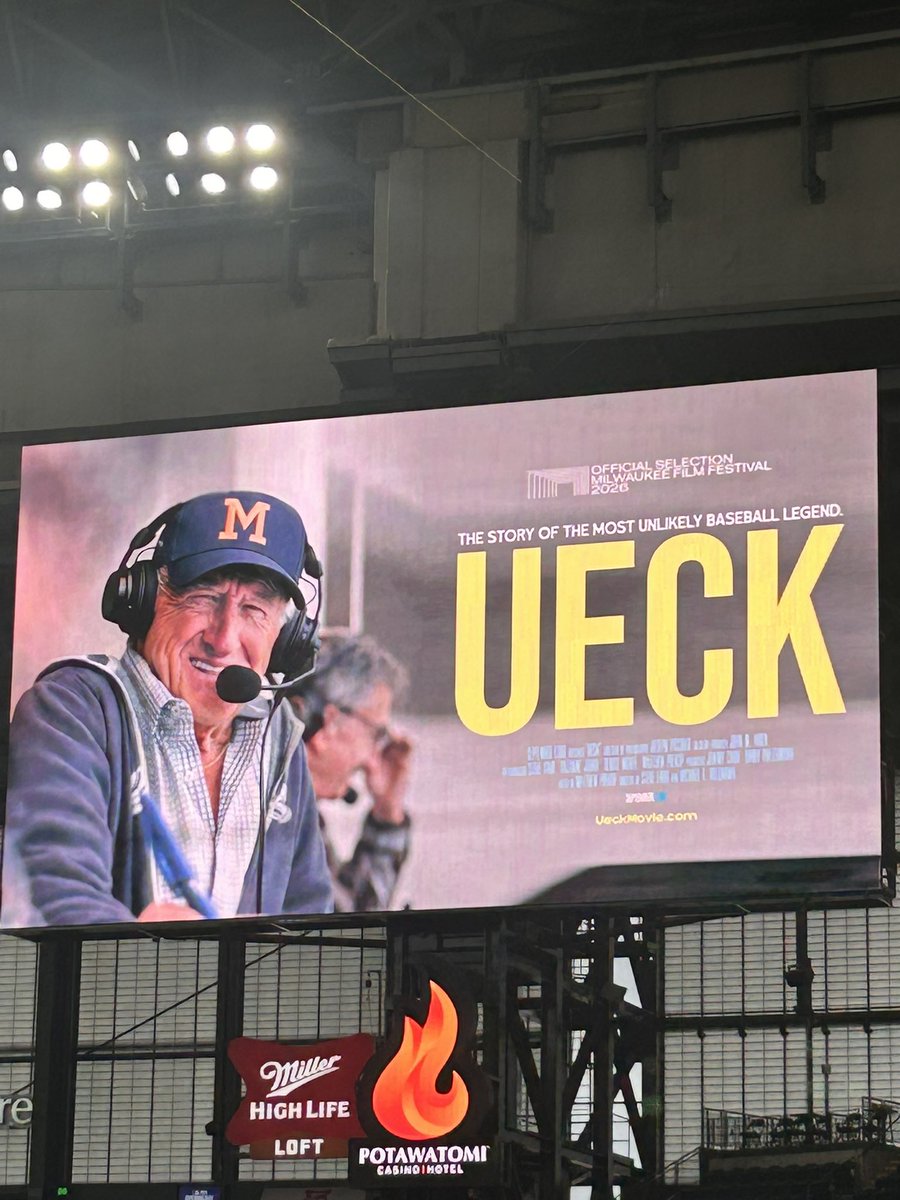 Melissa 🐝 tweet media