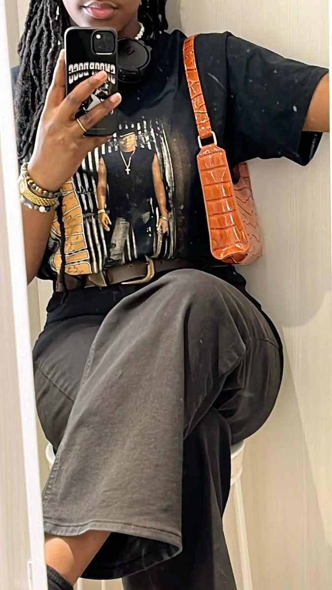 Pretty Sylvia 🌸 tweet media