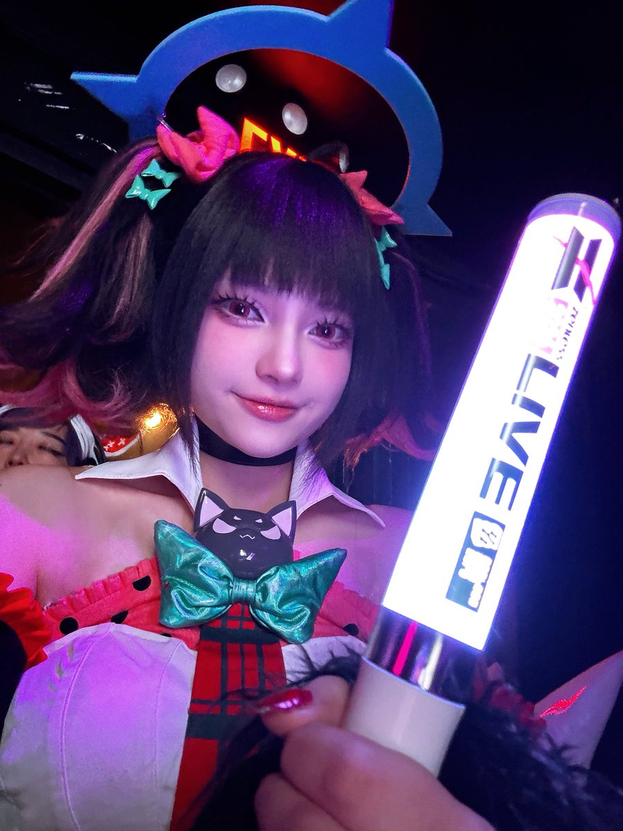 Kanalyss tweet media