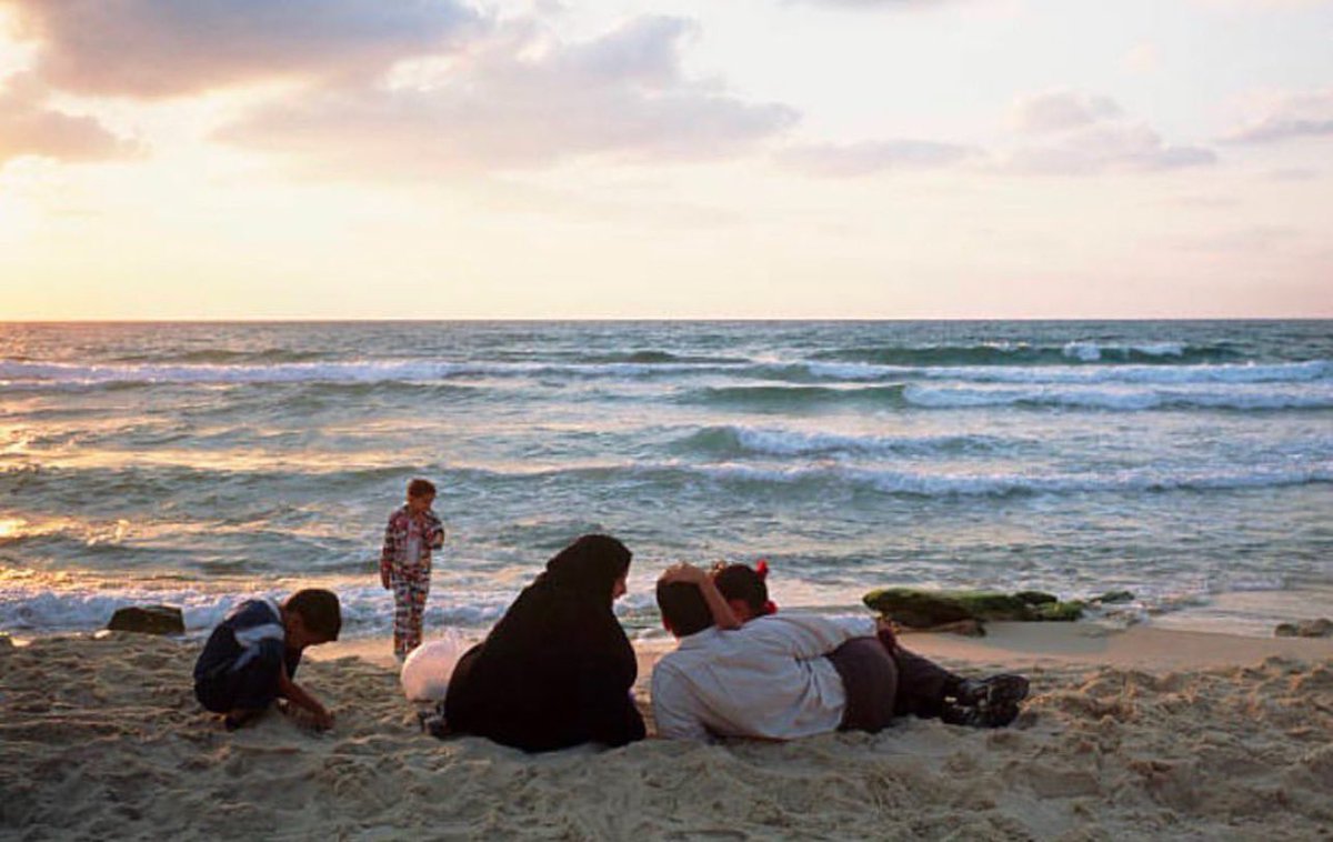 This is world tweet media